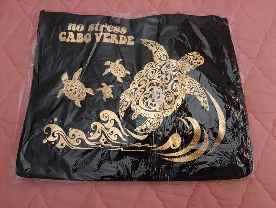 Saco de praia, bolsa/carteira de mão e necessaire