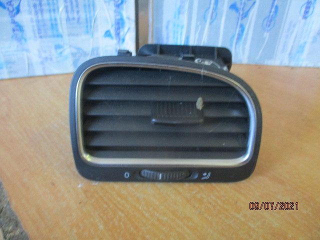 Difusor / saída de ar VOLKSWAGEN Golf VI (5K1)