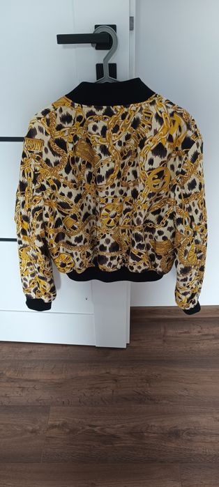 Kurtka z kolekcji Moschino dla H&M