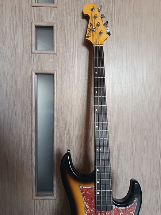 Продам бас-гитару Washburn SB1PTS