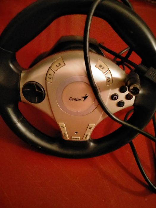 Genius игровые руль + педали