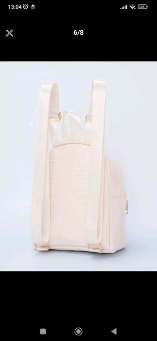 Mochila branca pequena