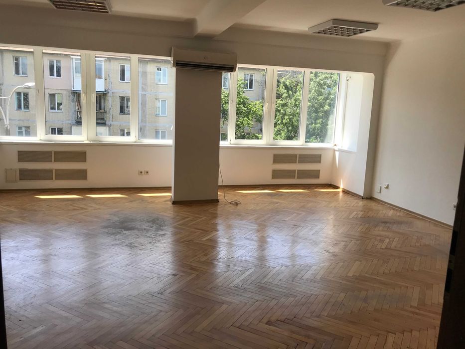 Здам офіс 50 м2, вул. Тампере 11А, Дарницька площа. Власник.