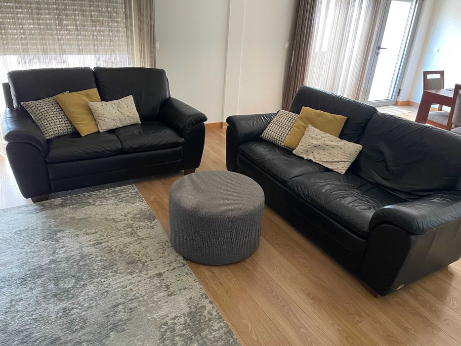 Chateaux D'Ax Leather Sofas in Black Soft Leather