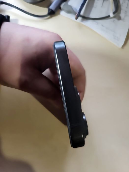 Продам айфон 15 Pro Max  256 блек титан, 85%