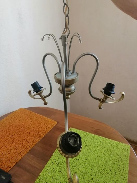 Продам вінтажну люстру на 3 ріжки