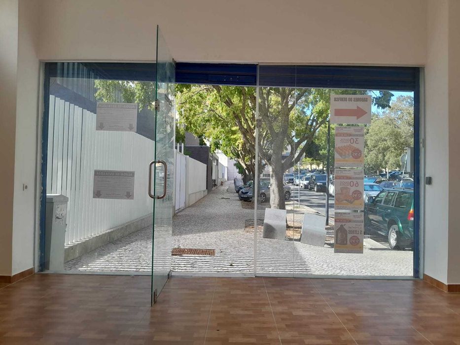Loja / Escritório em Open Space – Benfica