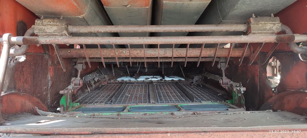 Комбайн Нива СК 5 під розбір або відновлення