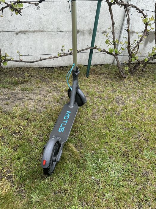 Motus Scooty 8.5 lite + ładowarka