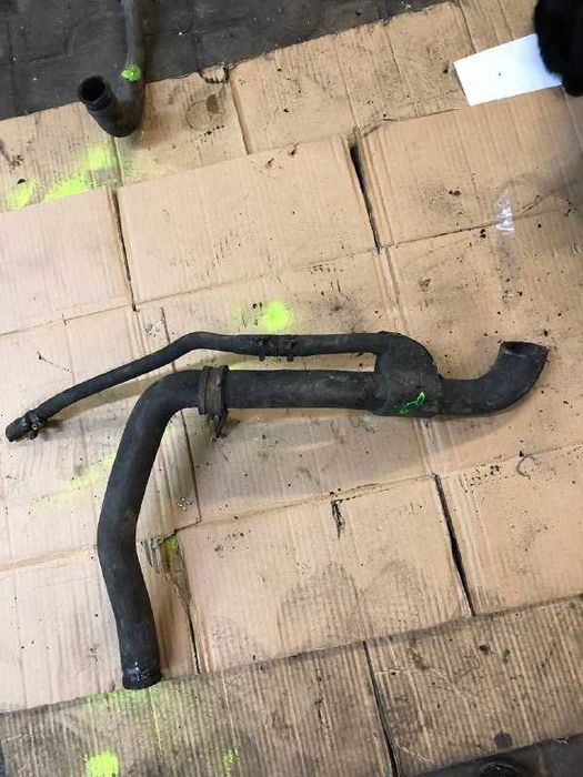 Патрубок радиатора нижний Mercedes Vito 638 OM 611