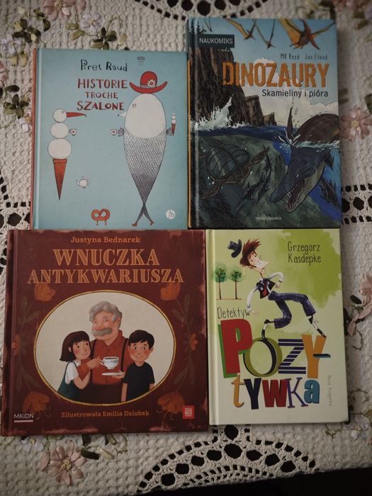 Detektyw Pozytywka, Dinozaury, Historię trochę szalone, Wnuczka Anty