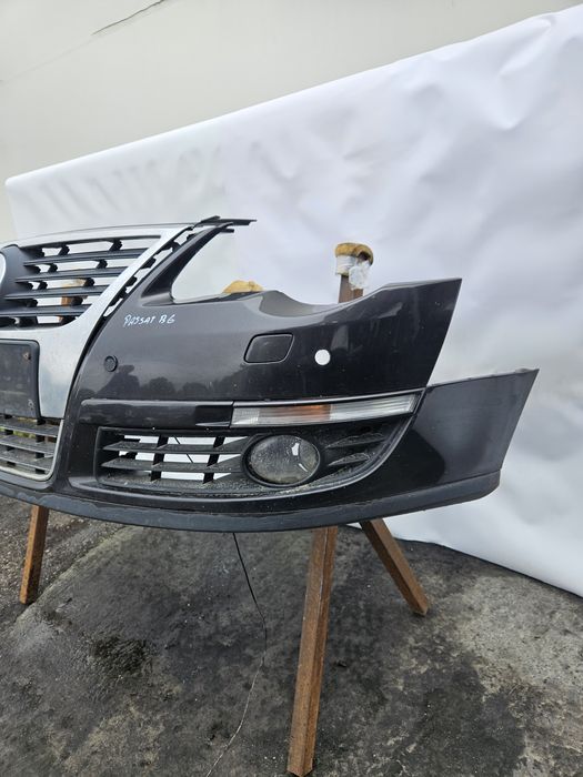 Vw Passat B6 zderzak przód przedni