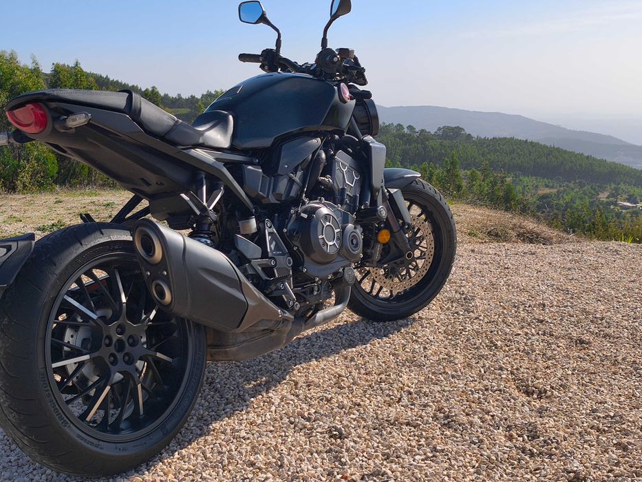 Honda CB 1000 R Black Edicion