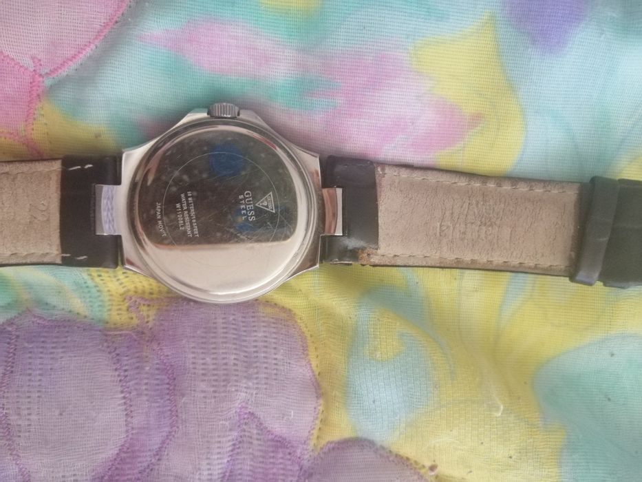 Годинник Guess.Модель w11008L2