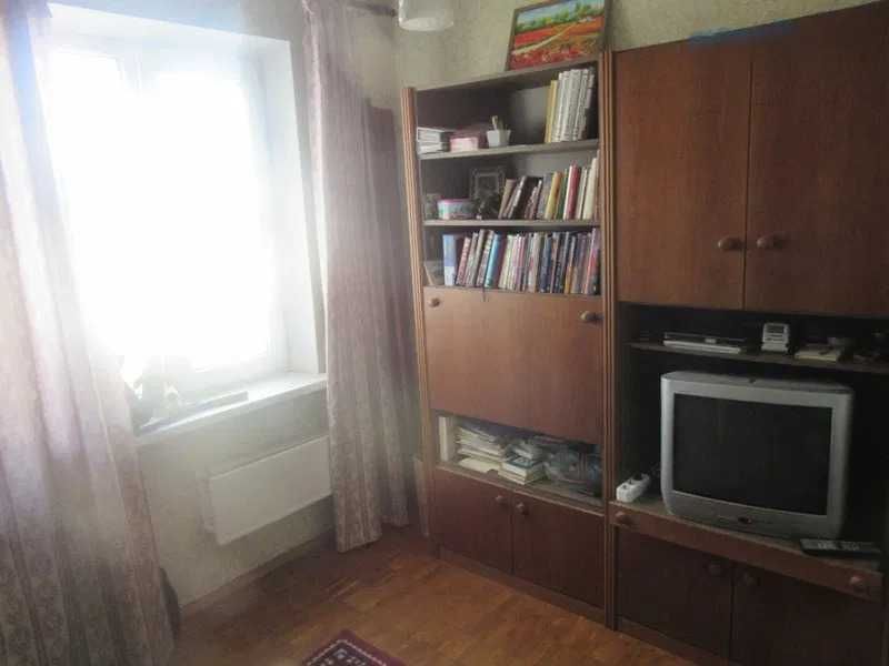 Здам кiмнату без хазяїв (вiд ст. м. Г.Днiпра 7-10 хв. пiшки), 1 ос.