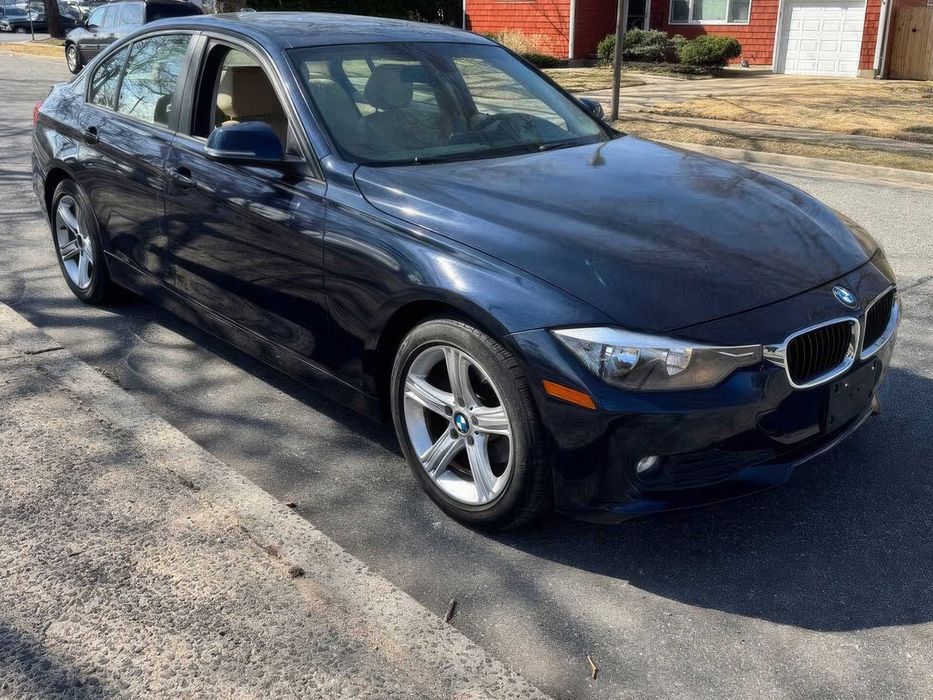 BMW 3 Series 320i xDrive      2014