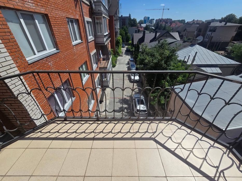 Продаж 3 кім квартири в Центрі