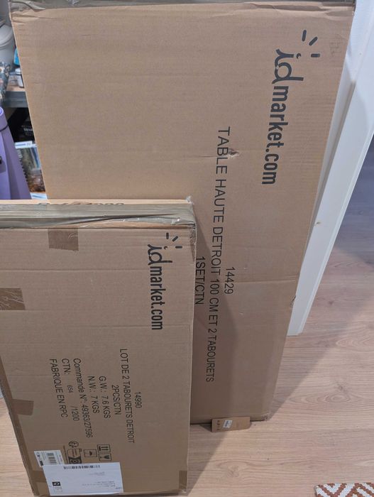 IDMarket (Detroit) - Mesa Alta de Bar 45x95x95 cm + 4 Bancos 32x32x67