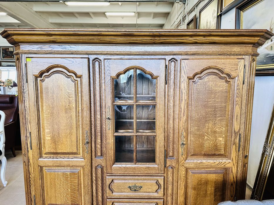 Wysoka, w pełni dębowa komoda holenderska :)