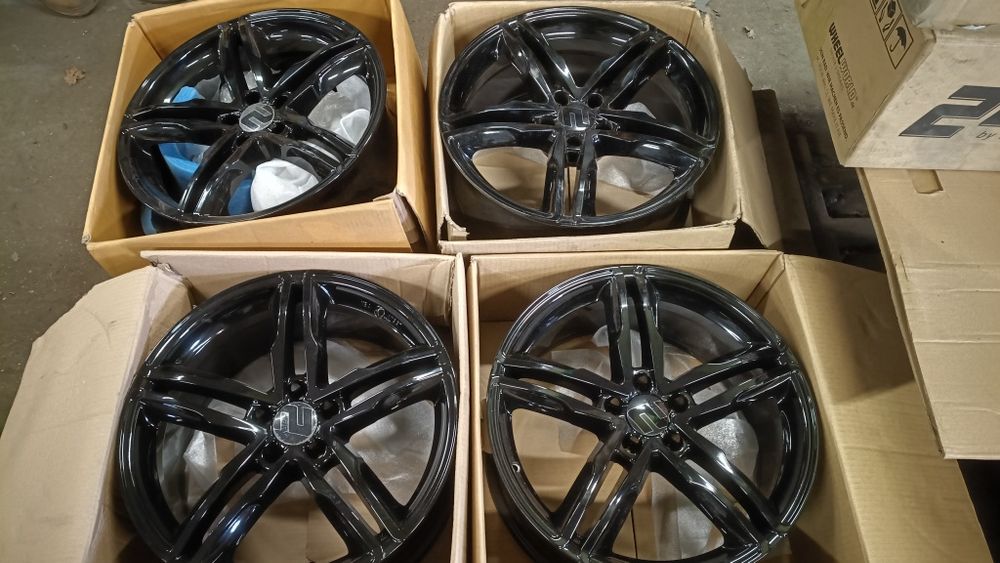5x112 19 cali wheel world 8,5 et 30  demo powystawowe felgi aluminiowe