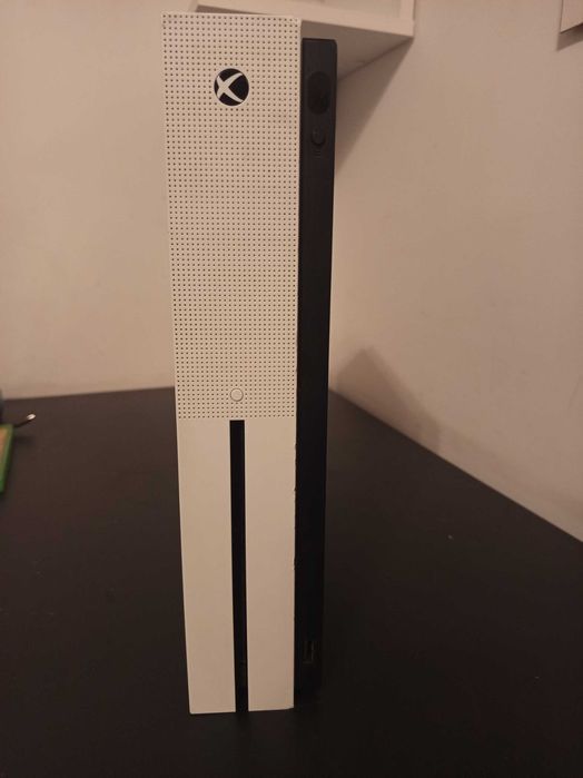 Xbox one s + Kontroler i gry