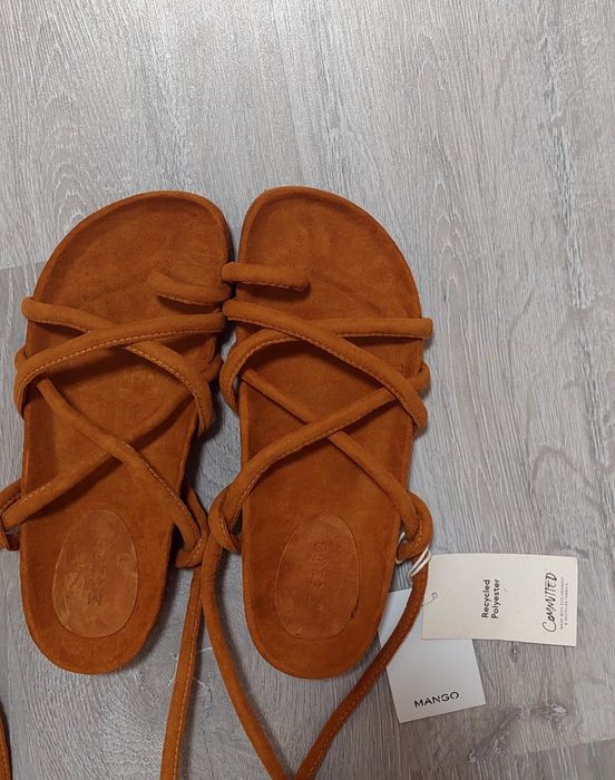 Сандали MANGO женские