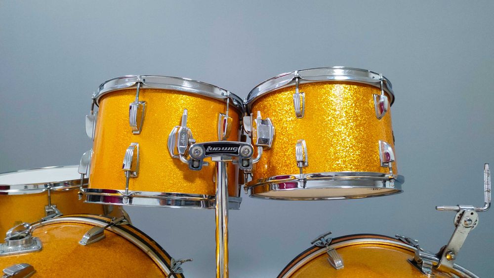 Ludwig Super Classic Maple USA vintage 60s–22/20/12/13/16  –keystone Badge