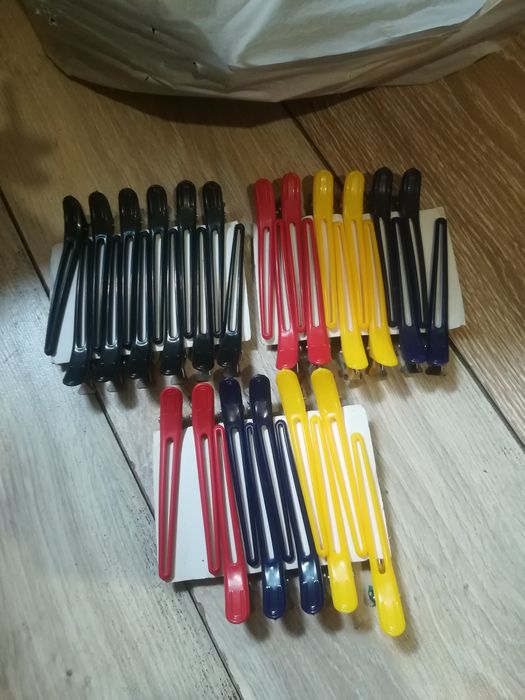 Продам зажим для волос.