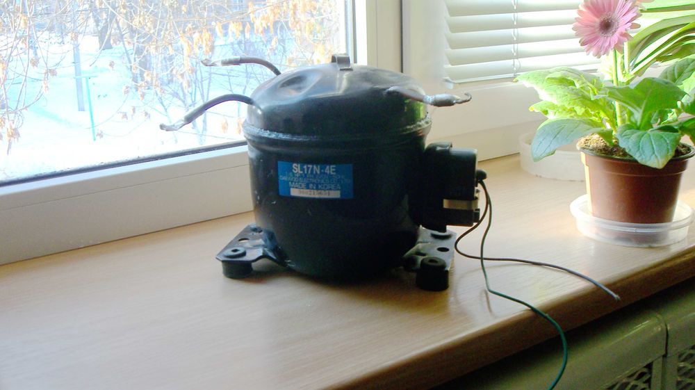 Компрессор холодильника новый SL17N-4E Корея