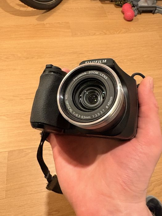 Fujifilm Finepix S5800