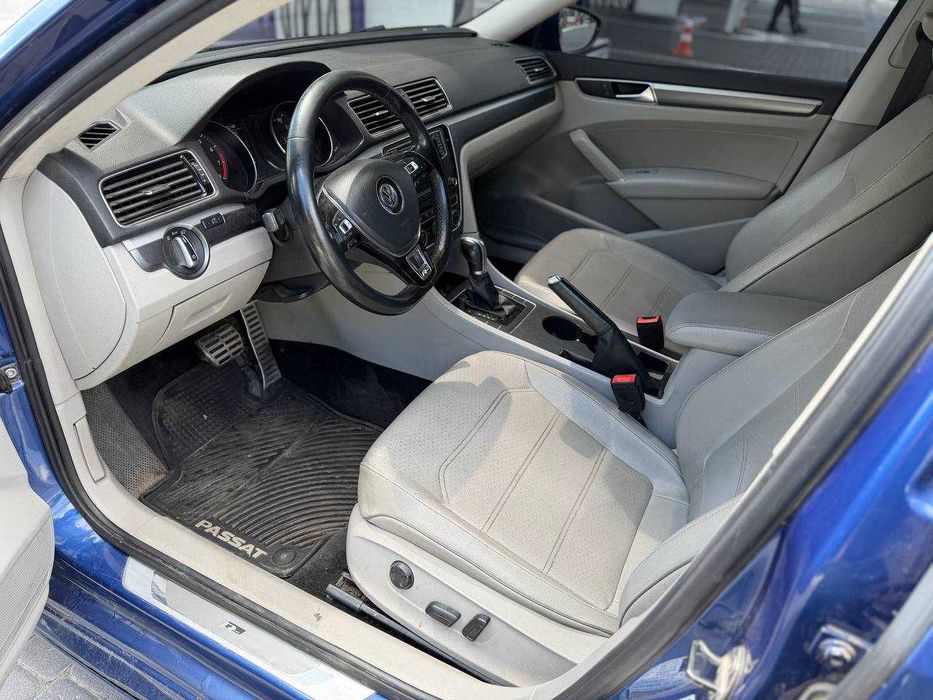 Продам Volkswagen Passat 2017 R-Line