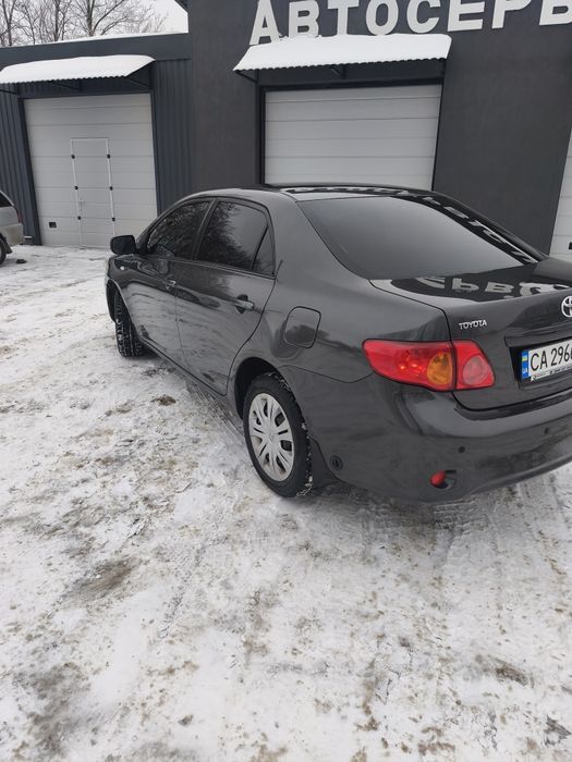 Продам TOYOTA Corolla