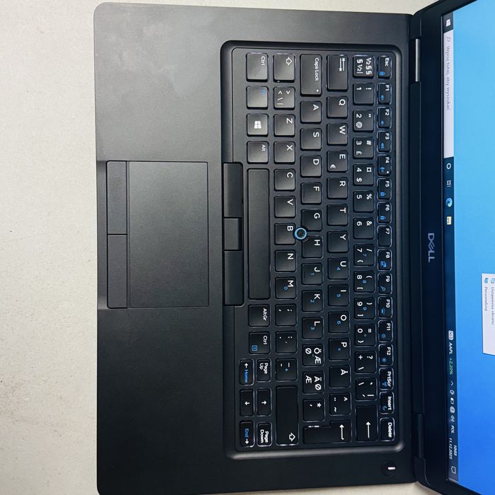 Laptop dell jak nowy