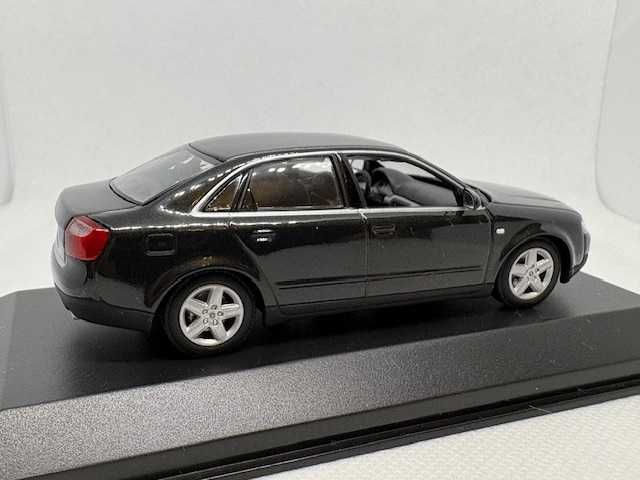 1/43 Audi A4 Minichamps edycja dealerska