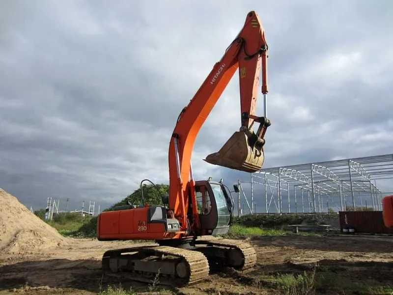 Оренда екскаватору Hitachi 230 Котловани, траншеї, демонтаж, планування.