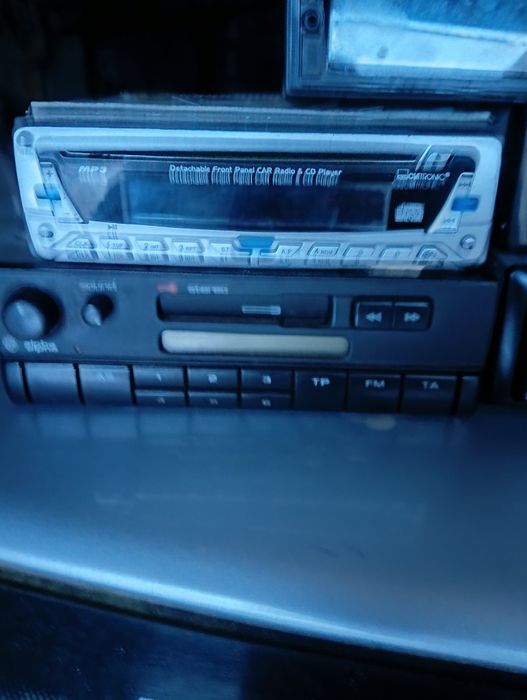 Sprzedam radia samochodowe