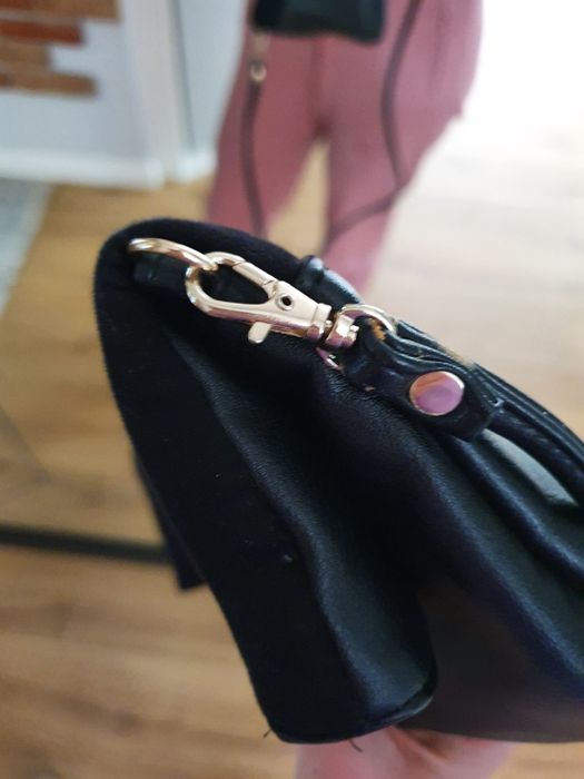 Czarna kopertowa torebka Aldo