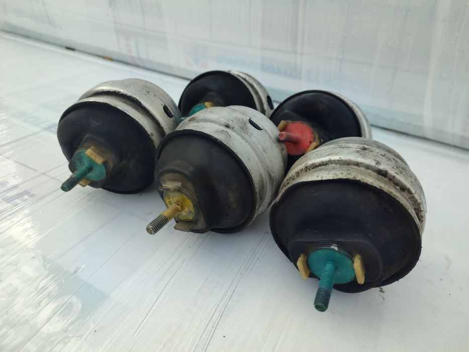 Подушки двигуна Audi a4 b7 подушка мотора ауді а4 б6 а6 с5 2.0 tdi