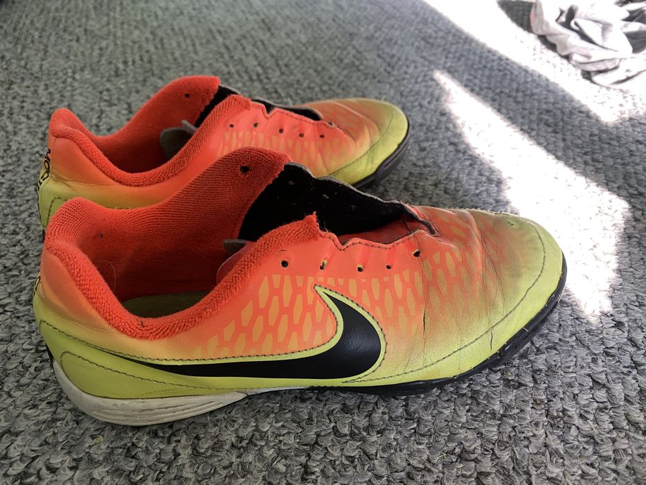 Turfy  halówki chłopięce sportowe nike
