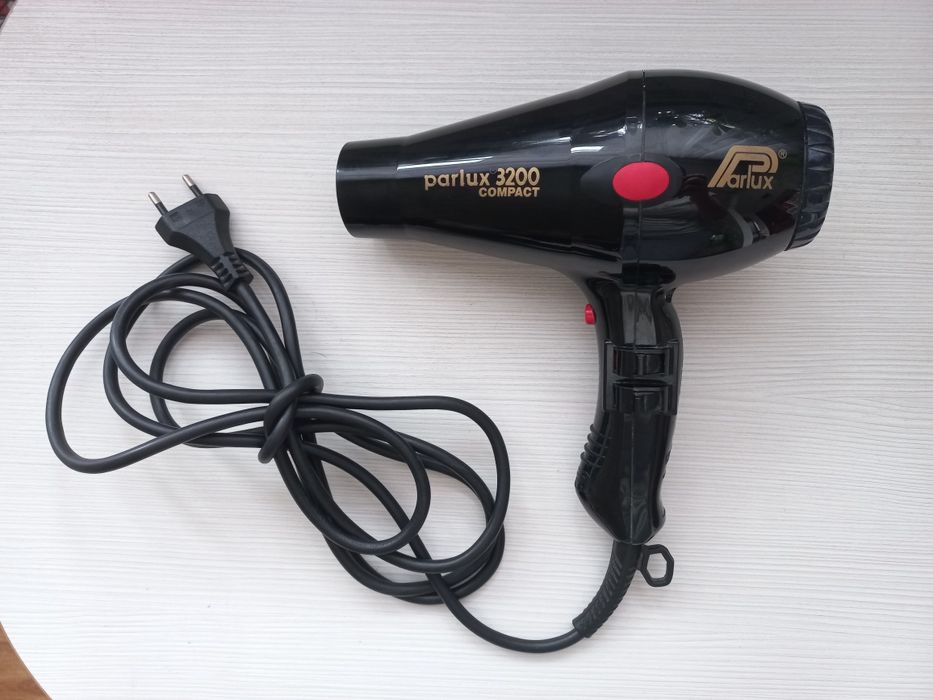 Под ремонт фен Parlux 3200 compact