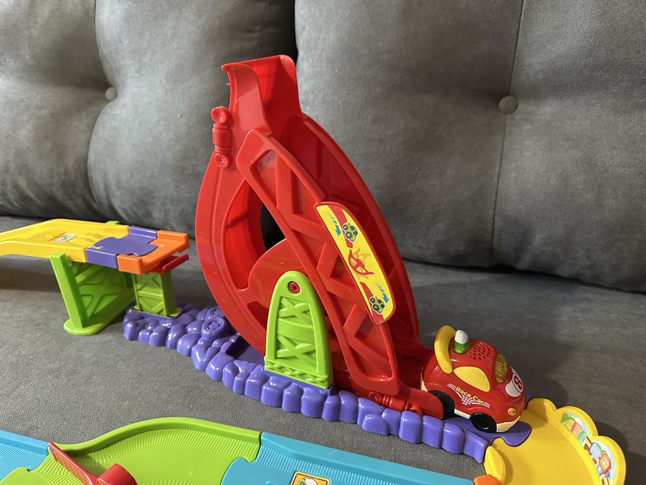 Ігровий набір VTech GoGo Smart Wheels TutTut Baby Flitzer RC Rennbahn