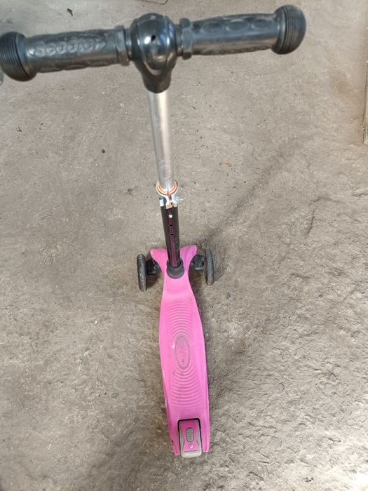 Продам дитячий самокат