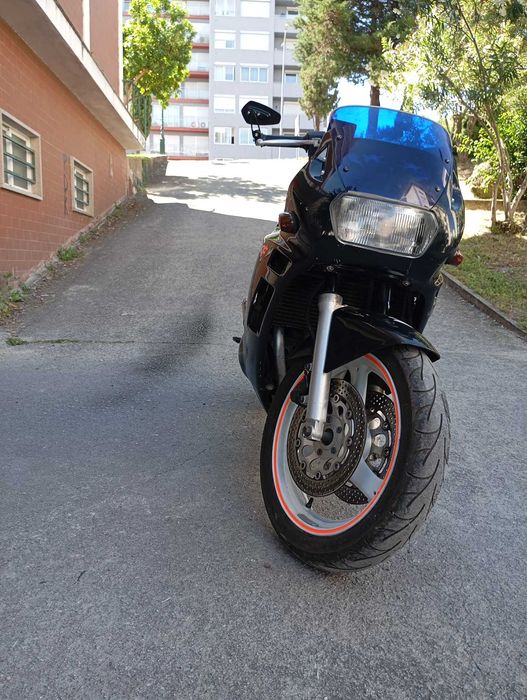 Vendi Moto Suzuki GSX 750f Katana