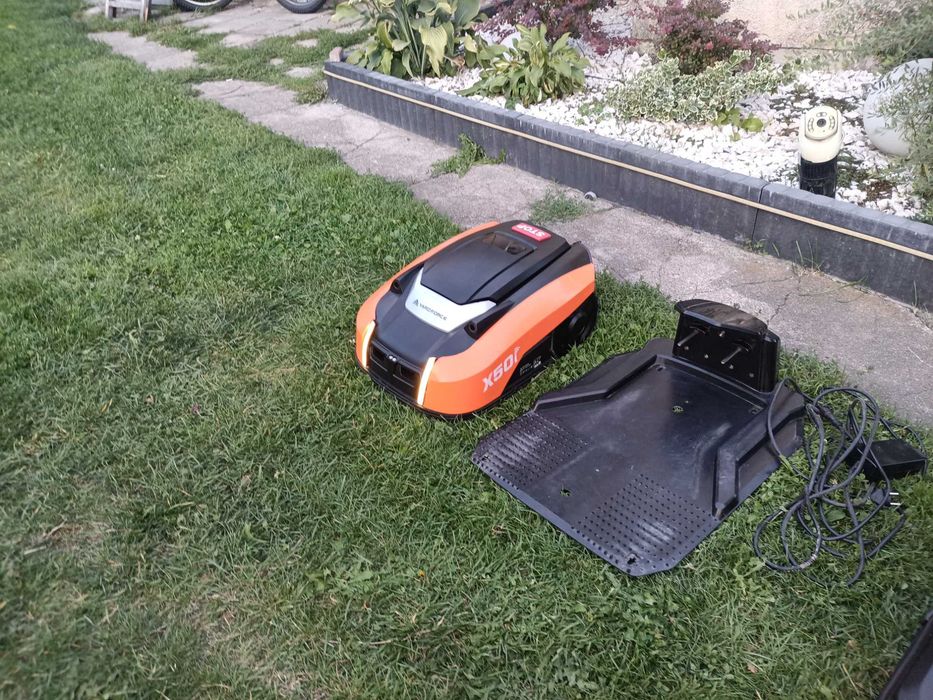 Robot koszący Yard Force X50i