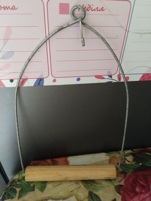 Гойдалка і іграшка для папуги