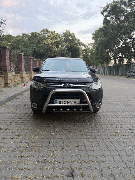 Mitsubishi outlander 3