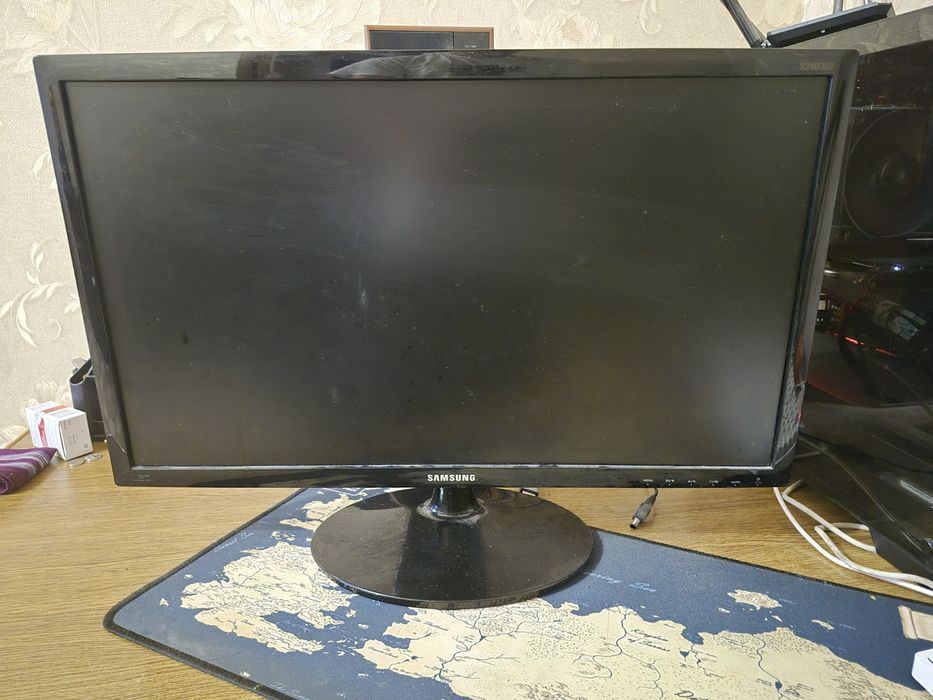 Продам монтітор samsung LS24D300HSI