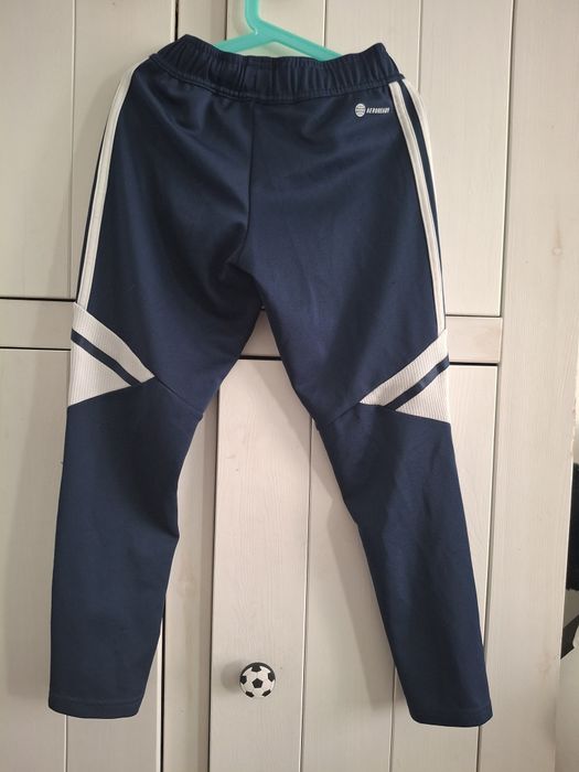 Dres sportowy adidas