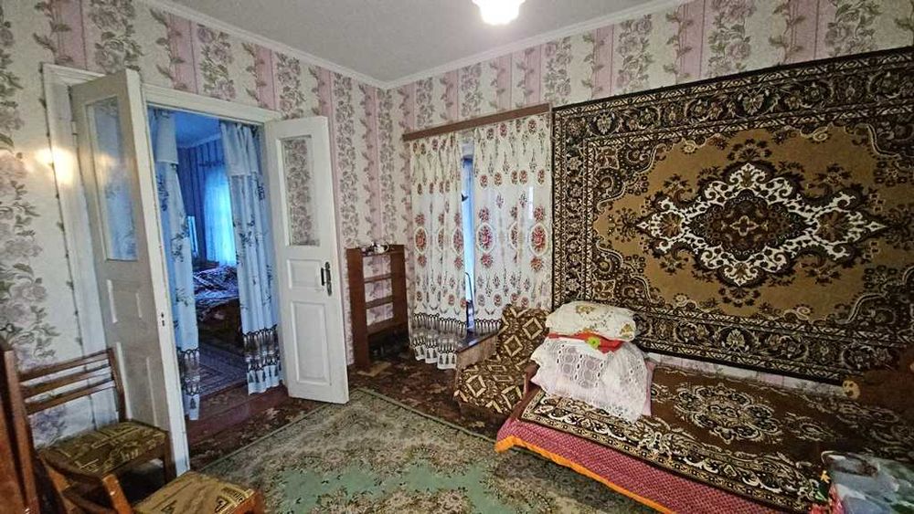 Два будинки на одному подвір’ї, 30 соток двору з городом Є відеоогляд