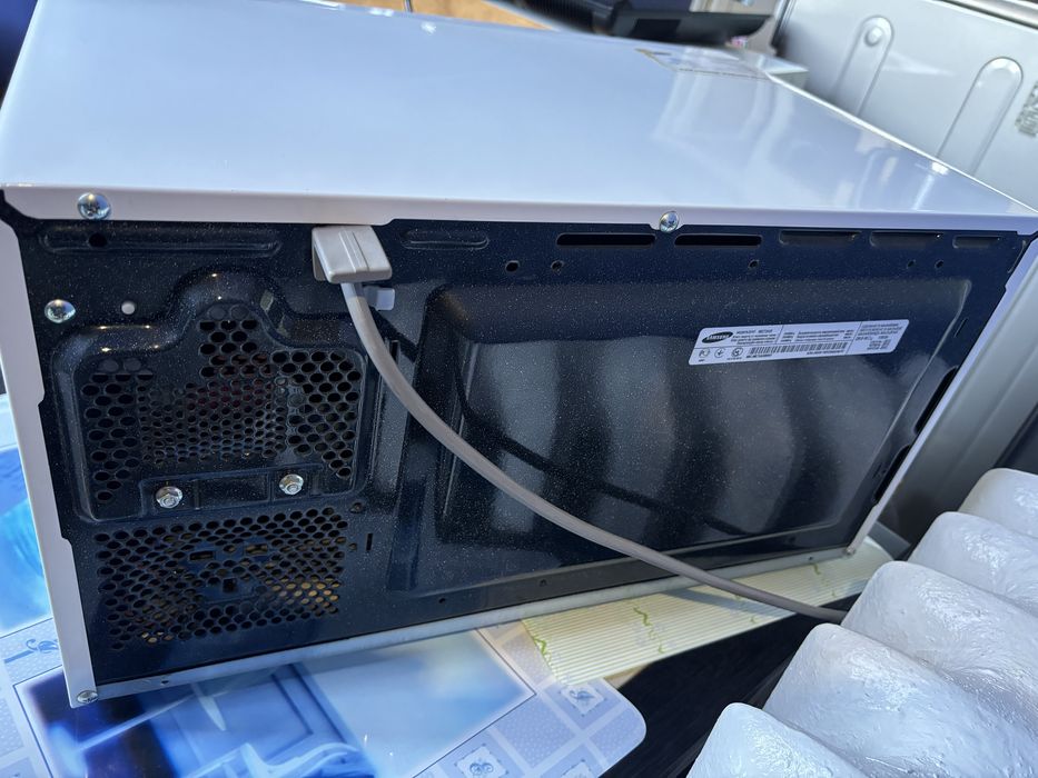 Микроволновка Samsung